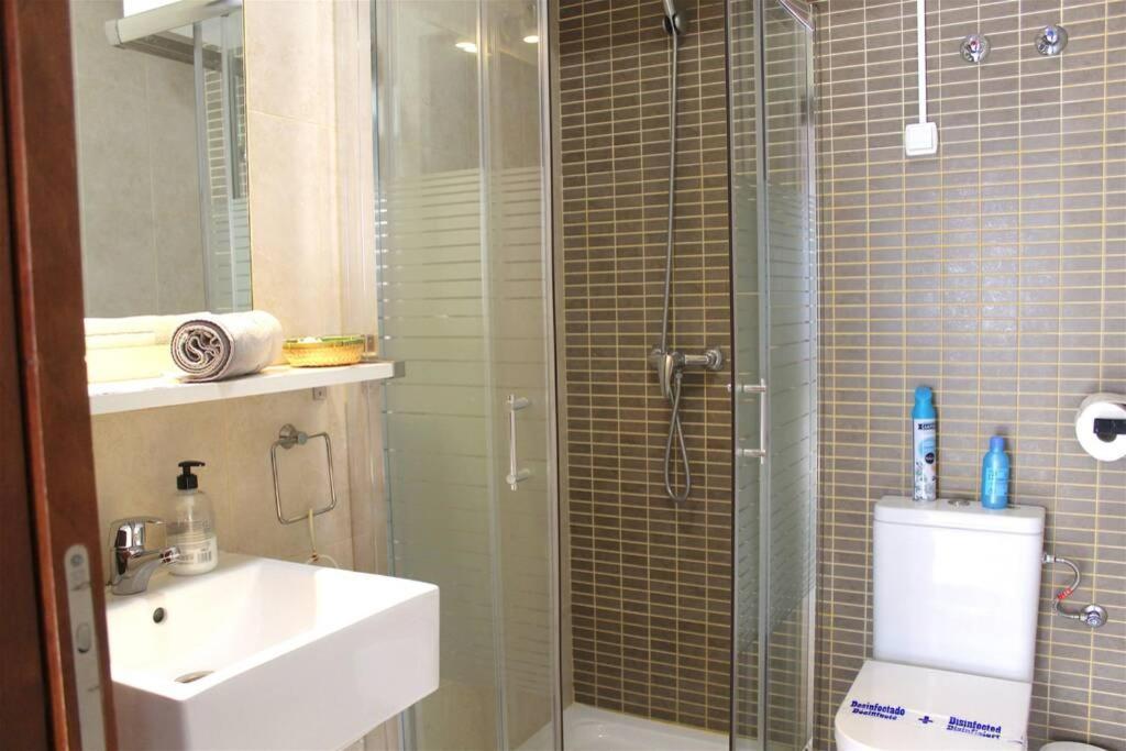 Good Vibes Rustic Downtown Alvarez Apartment มาลากา ภายนอก รูปภาพ