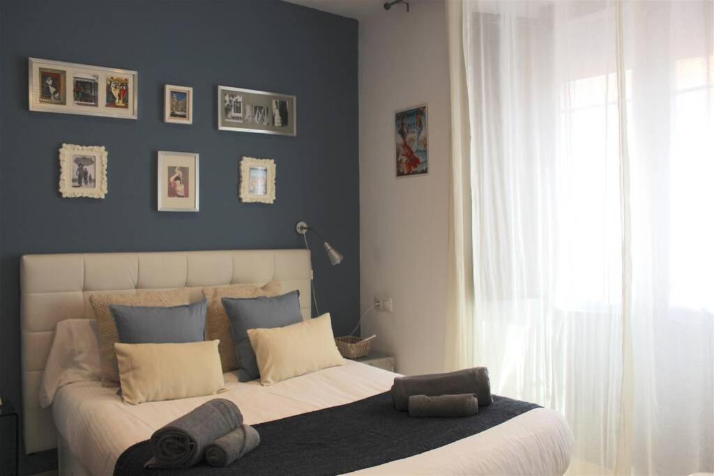 Good Vibes Rustic Downtown Alvarez Apartment มาลากา ภายนอก รูปภาพ